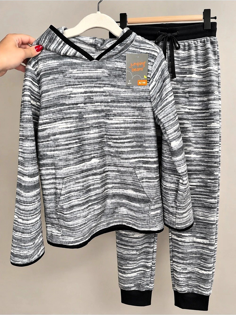 NWT kids Hoodie Pants Set Gray Size 7
